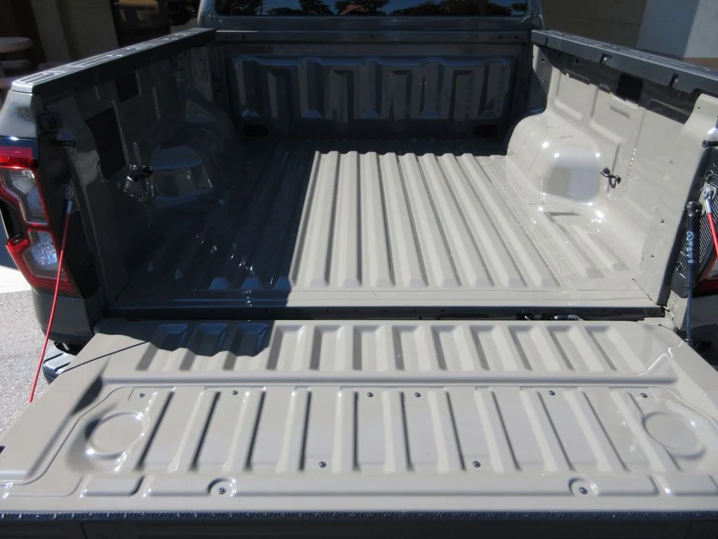New 2026 Marsh Gray Ford XLT image 26