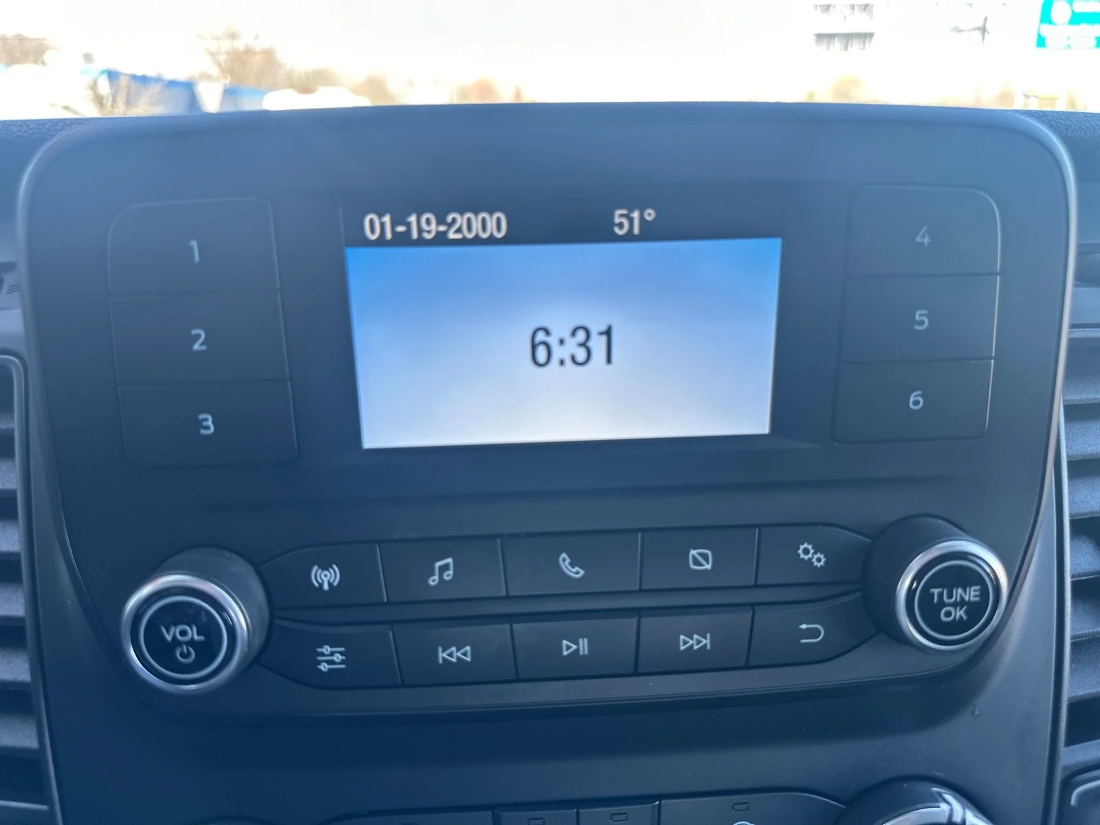 Used 2021 WHITE Ford  image 17