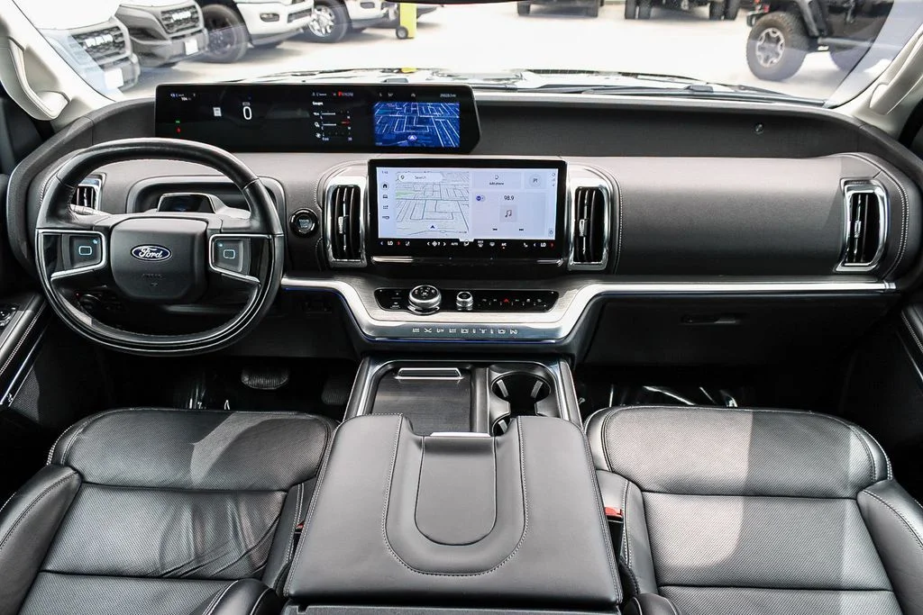 Used 2025 Black Ford Platinum image 13