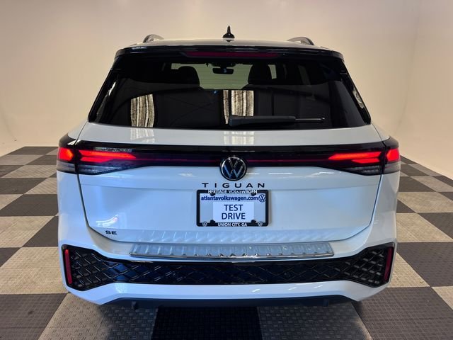 New 2026 White Volkswagen 2.0T SE R-Line Black image 4