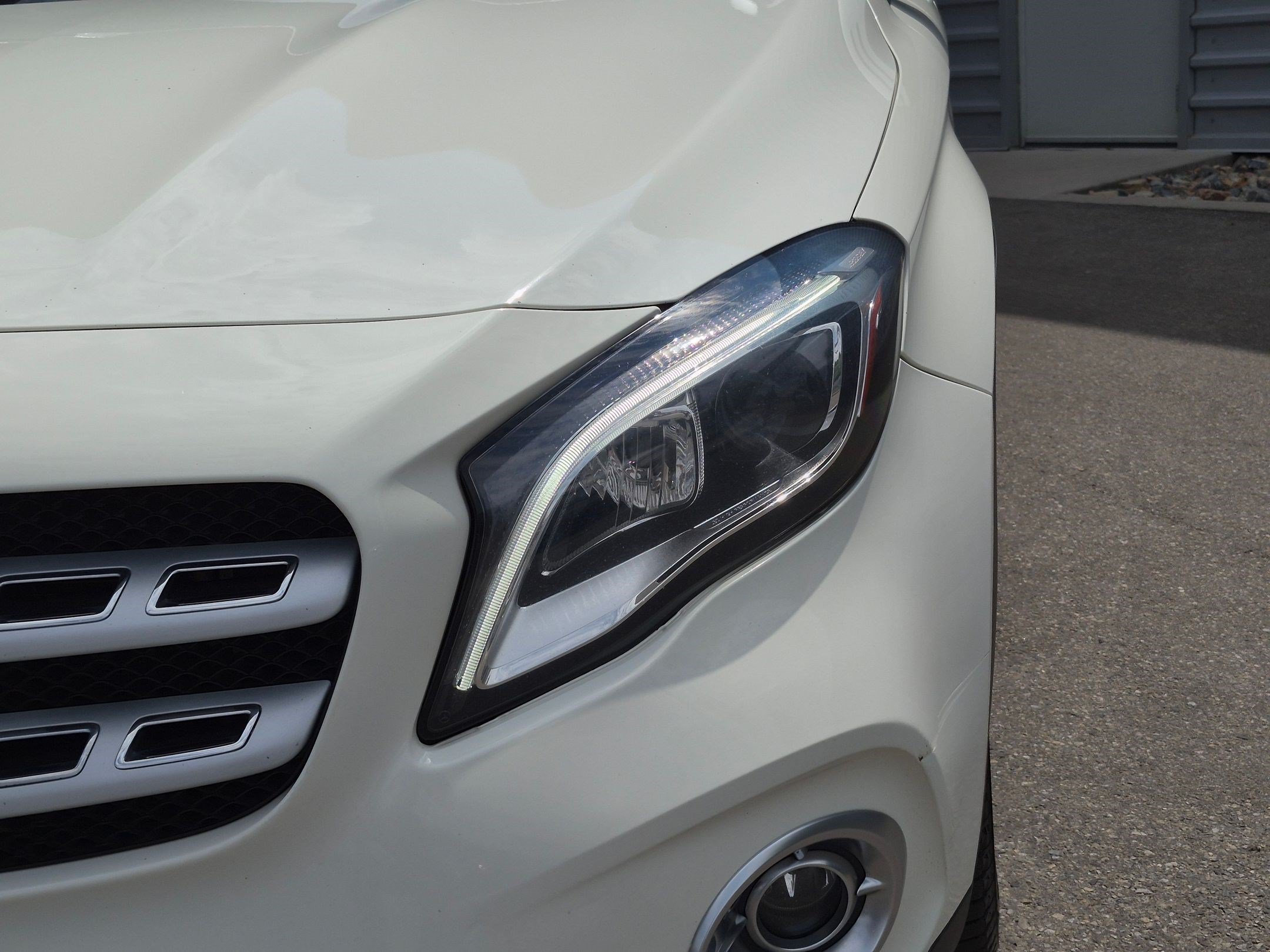 Used 2018 Cirrus White Mercedes-Benz GLA 250 image 10