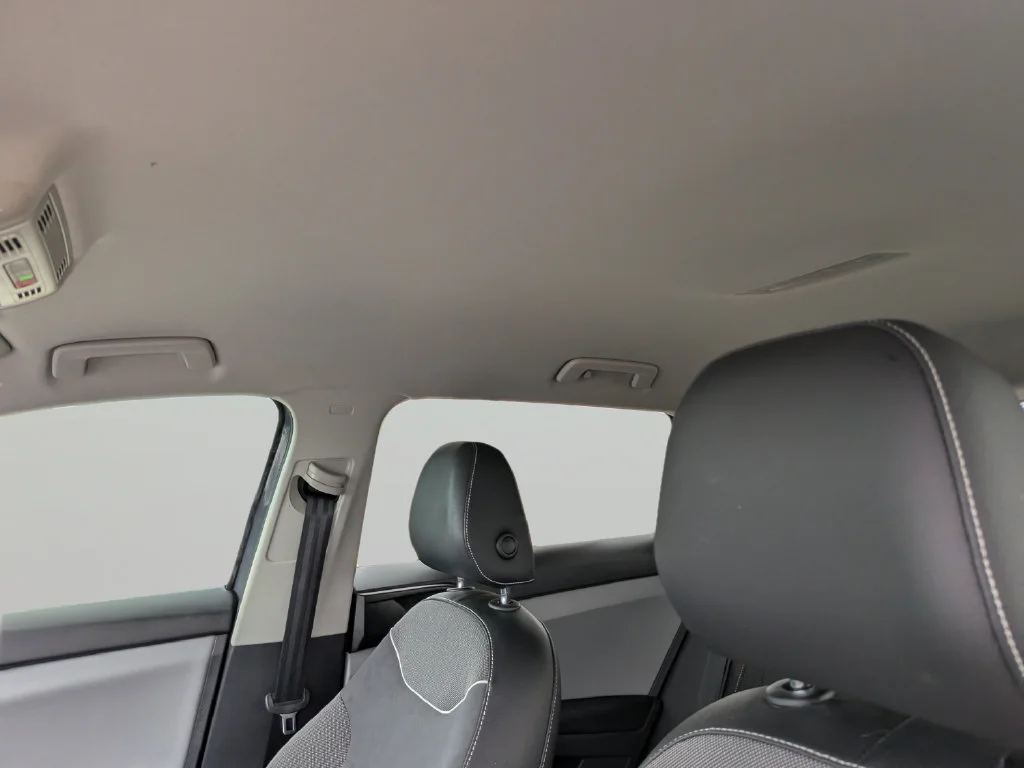 Used 2023 Gray Volkswagen 1.5T SE image 19