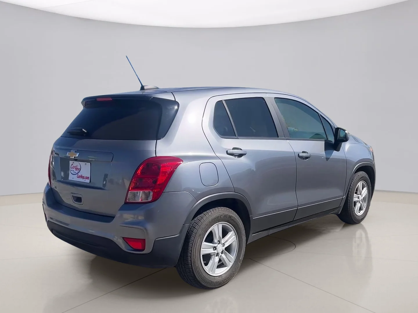 Used 2020 Gray Chevrolet LS image 5