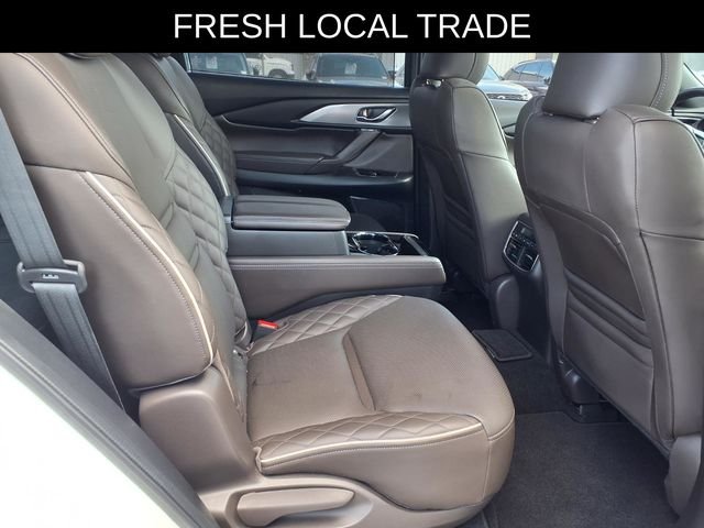 Used 2021 White Mazda Signature image 21