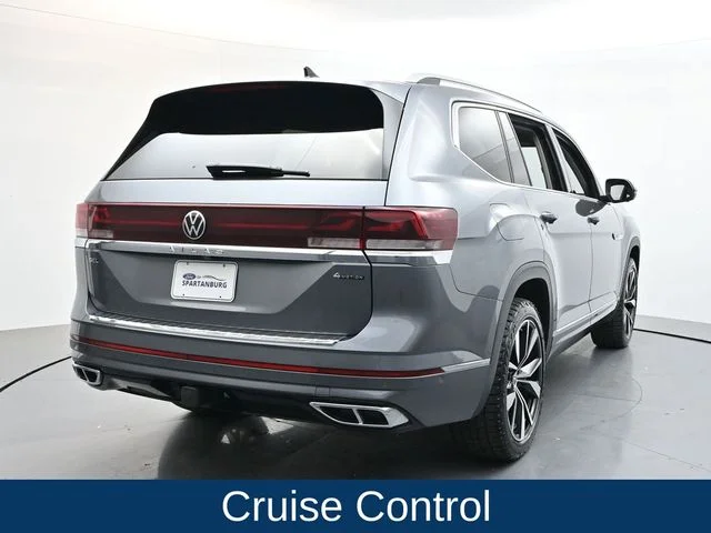 Used 2024  Volkswagen 2.0T SEL Premium R-Line image 9