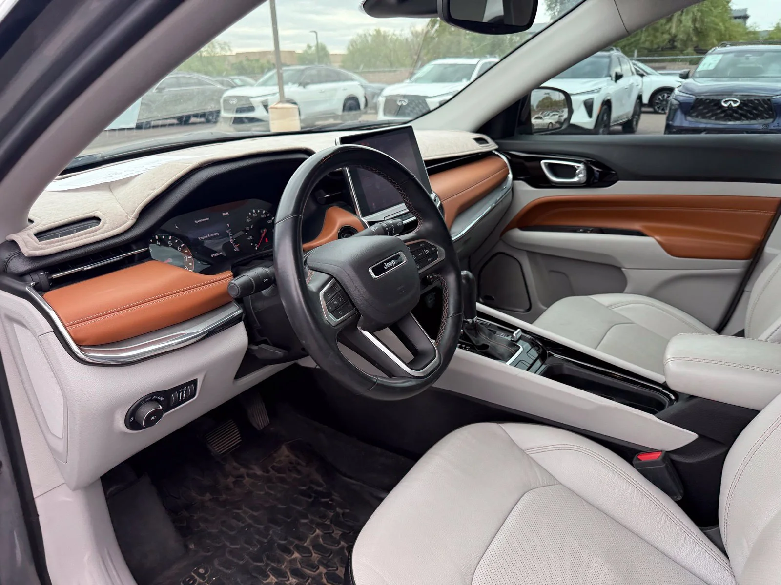 Used 2022 Sting-Gray Clearcoat Jeep Limited image 13