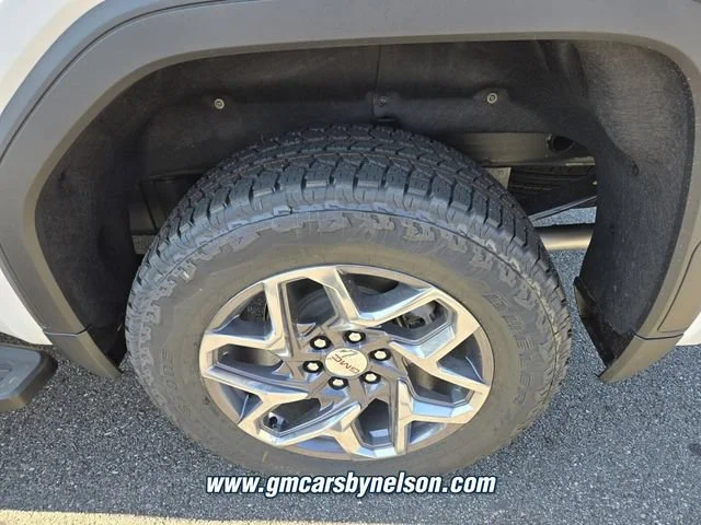 New 2026 Summit White GMC SLT image 9