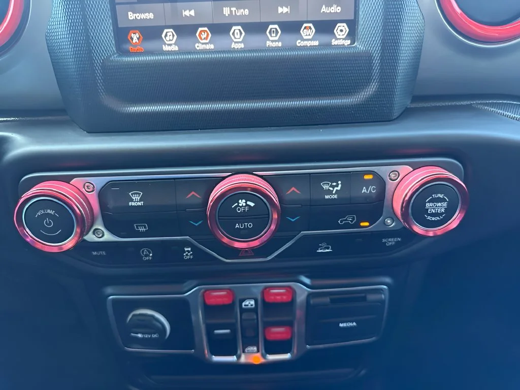 Used 2020 Red Jeep Sport image 15