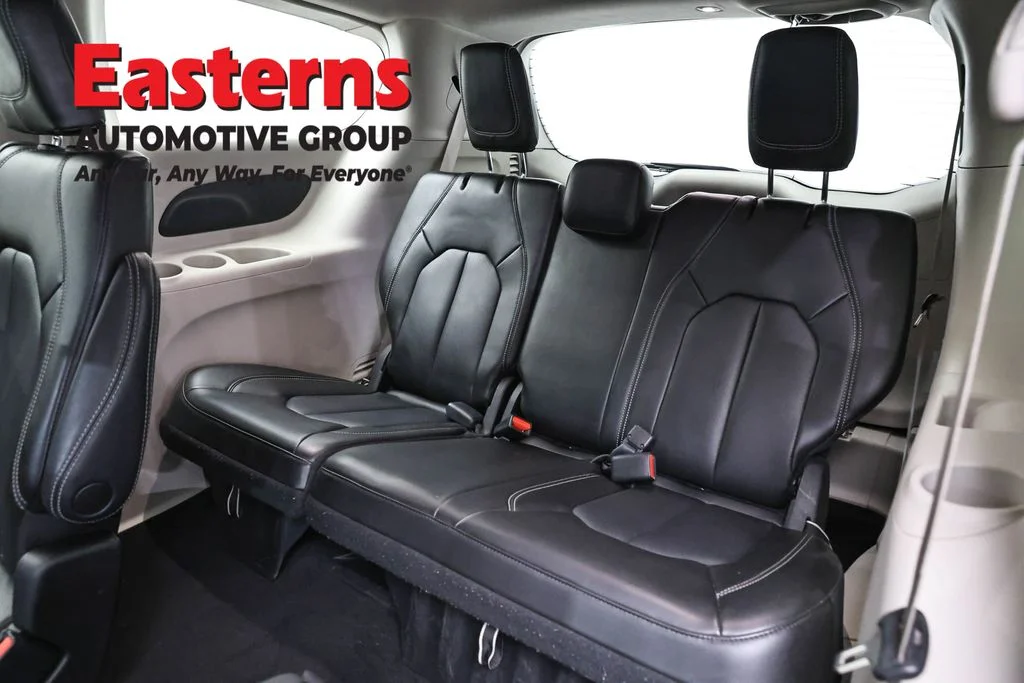 Used 2023 Black Chrysler Touring L image 26