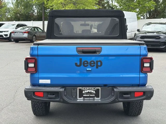 Used 2021 Blue Jeep Freedom Edition image 12