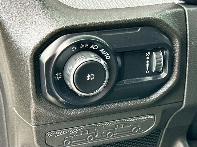 Used 2024 Black Jeep Sport S image 10