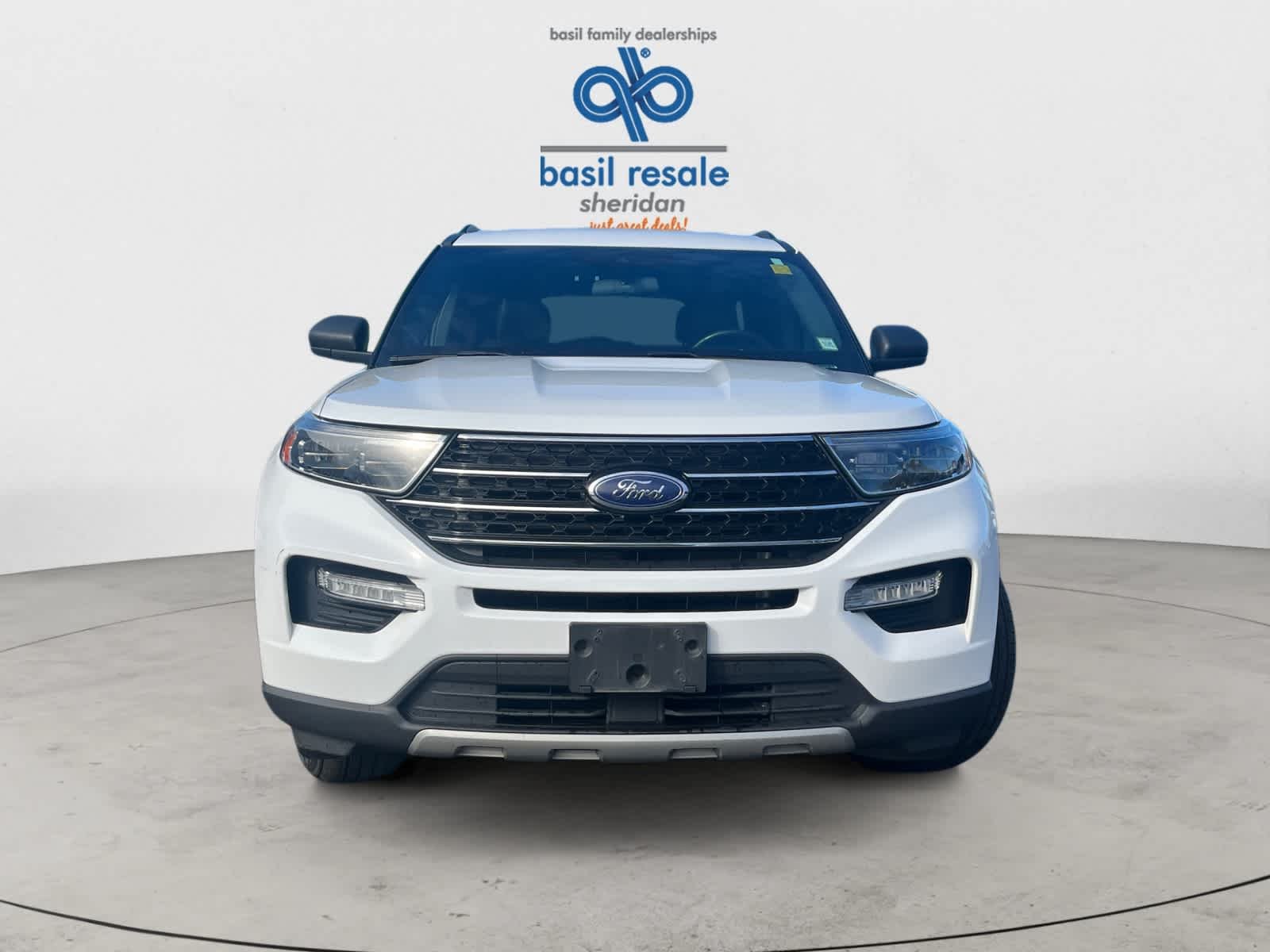 Used 2020 Oxford White Ford XLT image 9