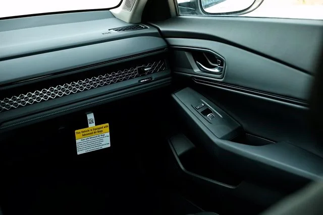 New 2026 Urban Gray Pearl Honda SE image 33