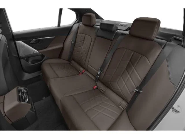 New 2027 Brooklyn Grey Metallic BMW 540i xDrive image 15