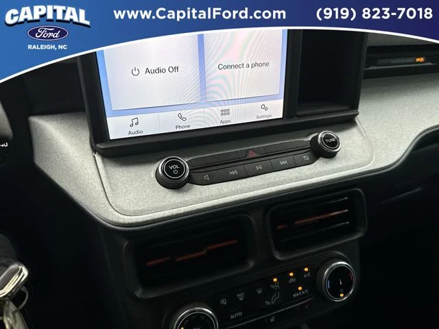 Used 2024 White Ford XLT image 27