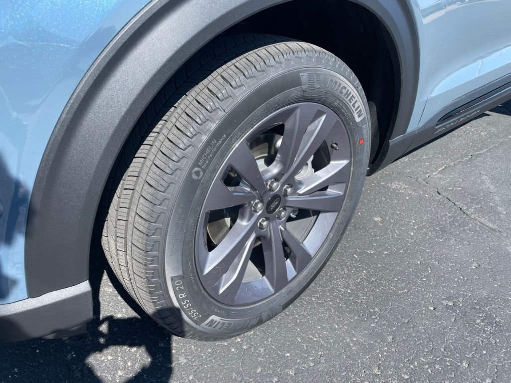 New 2026 Blue Ford Active image 3