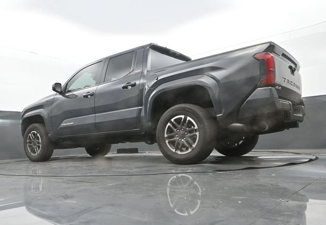 Used 2025 Underground Toyota SR5 image 24