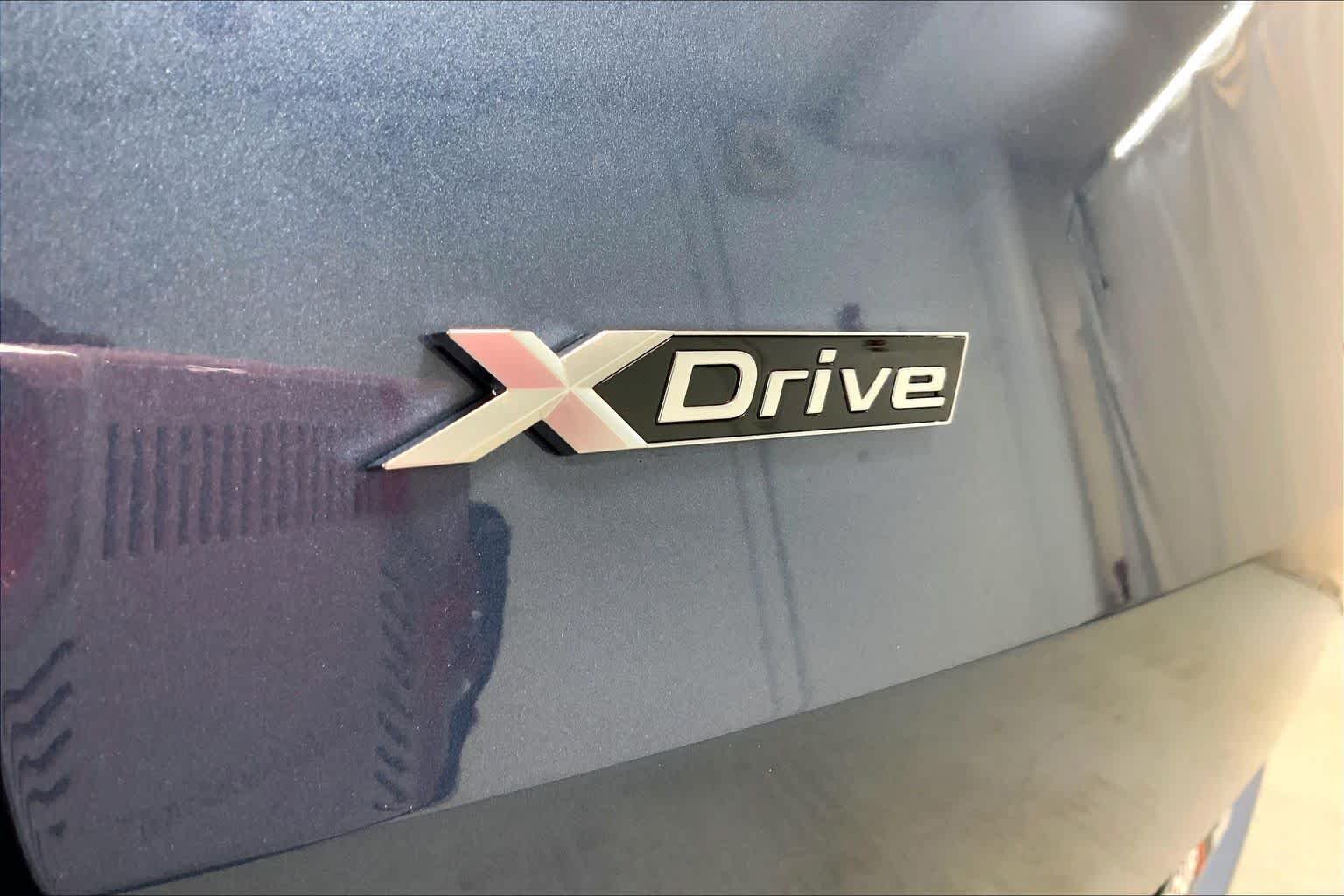 Used 2026 Arctic Race Blue Metallic BMW 30 xDrive image 9
