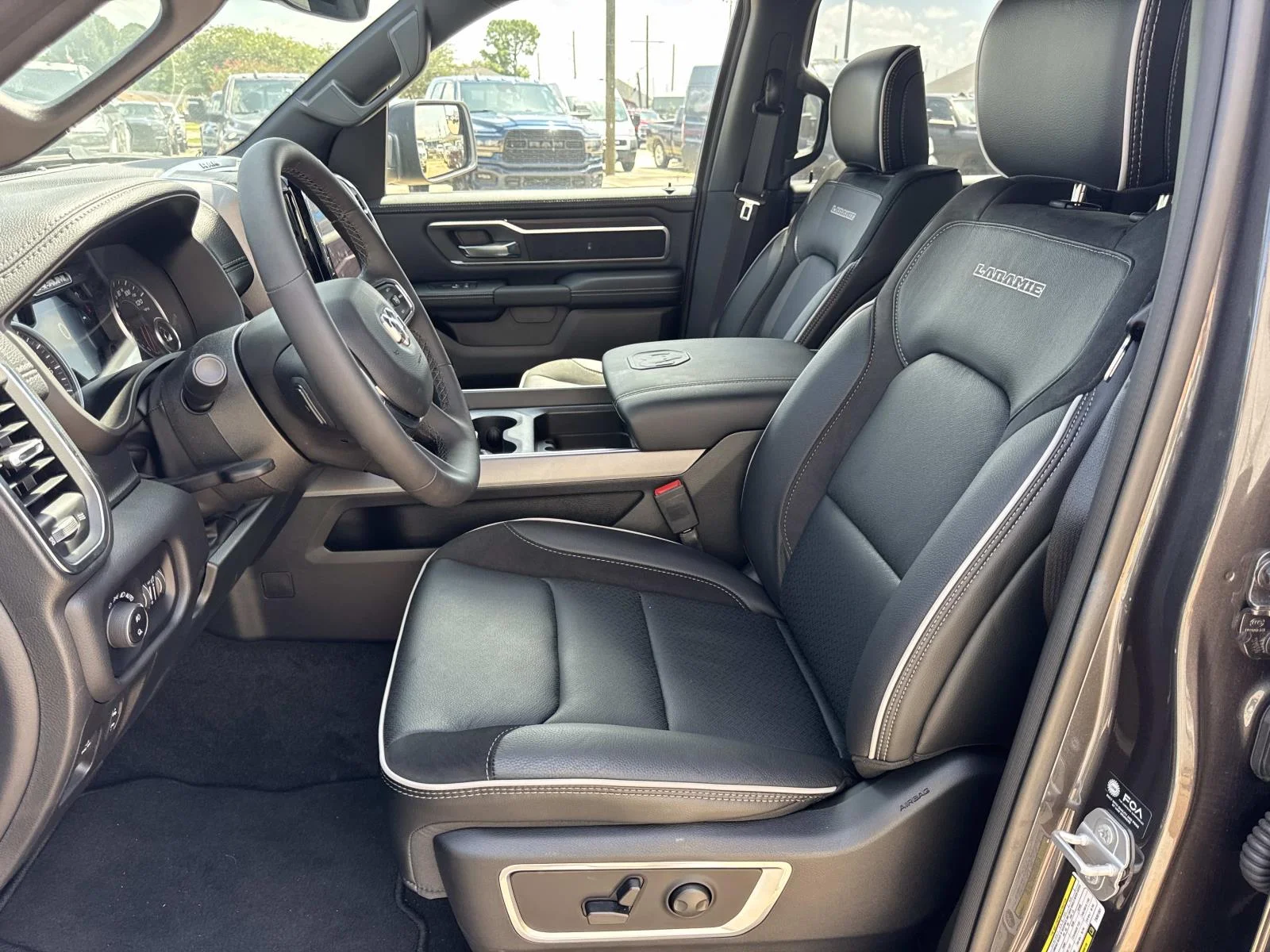 New 2026 Granite Crystal Metallic Clear-Coat Exterior Paint RAM Laramie image 9