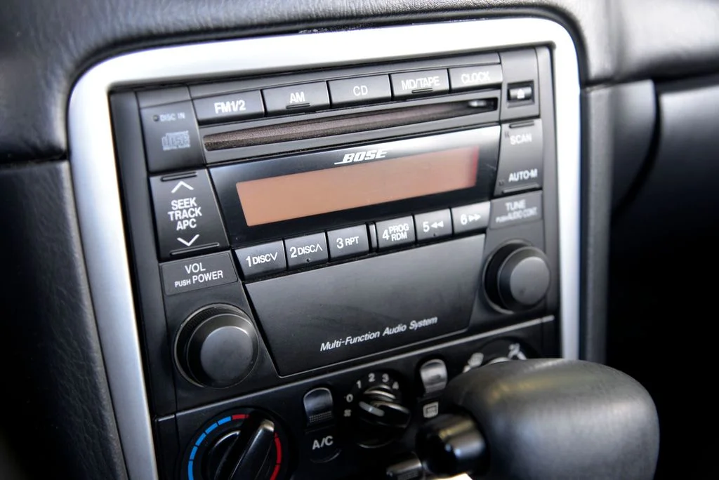 Used 2003 Silver Mazda Base image 22