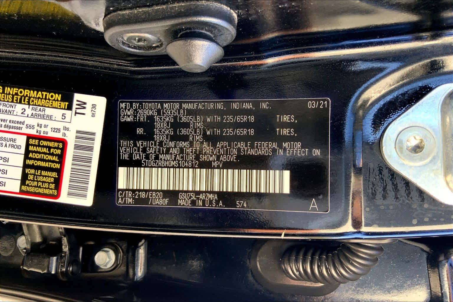 Used 2021 Midnight Black Metallic Toyota XLE image 36