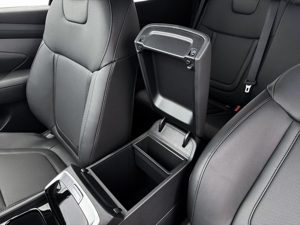 New 2026 White Hyundai SEL Activity FWD image 38