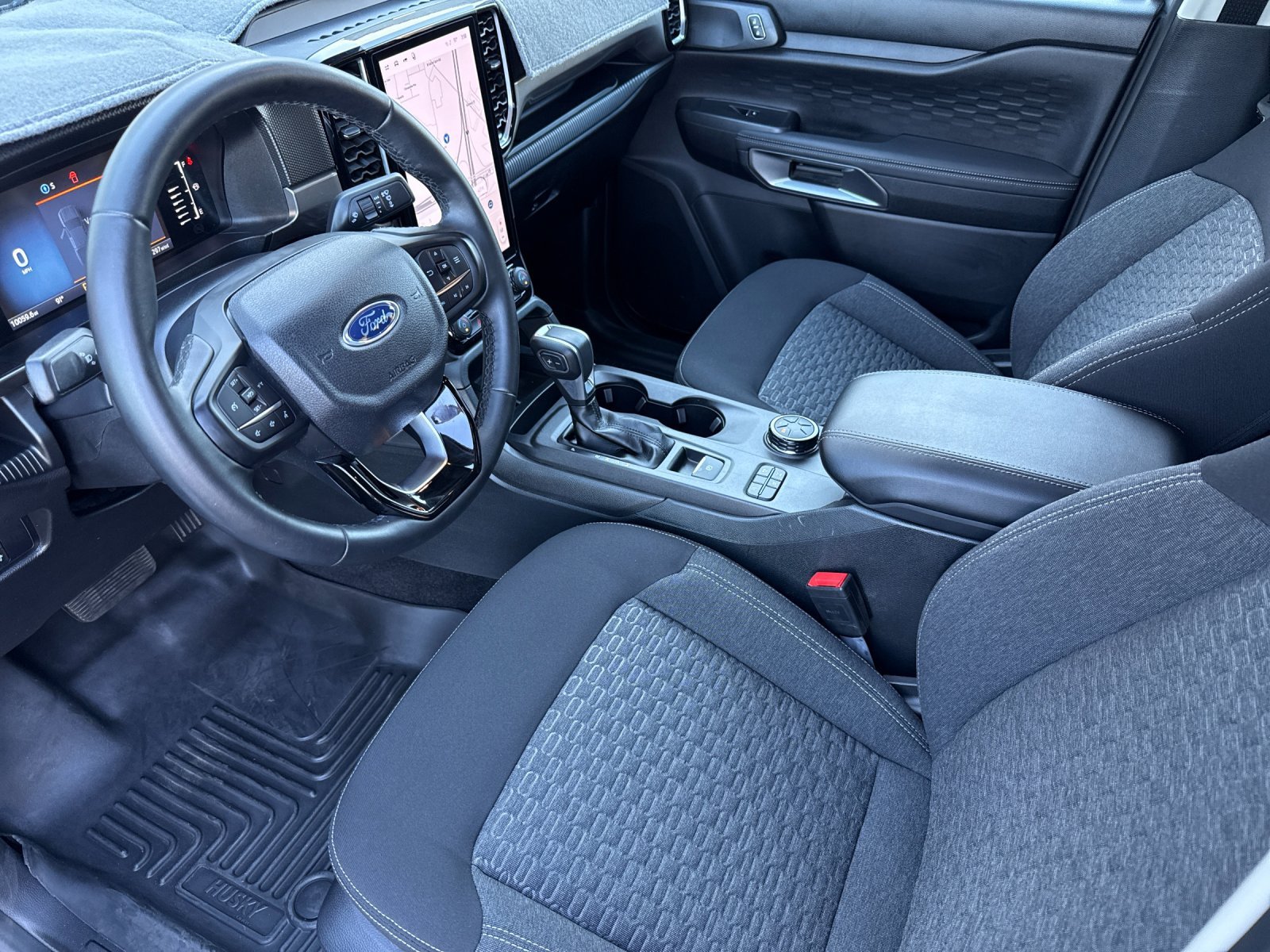 Used 2024 Silver Ford XLT image 9