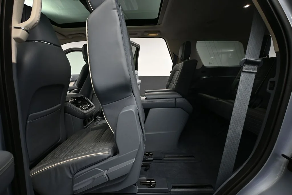 Used 2019 Blue Lincoln Black Label image 32