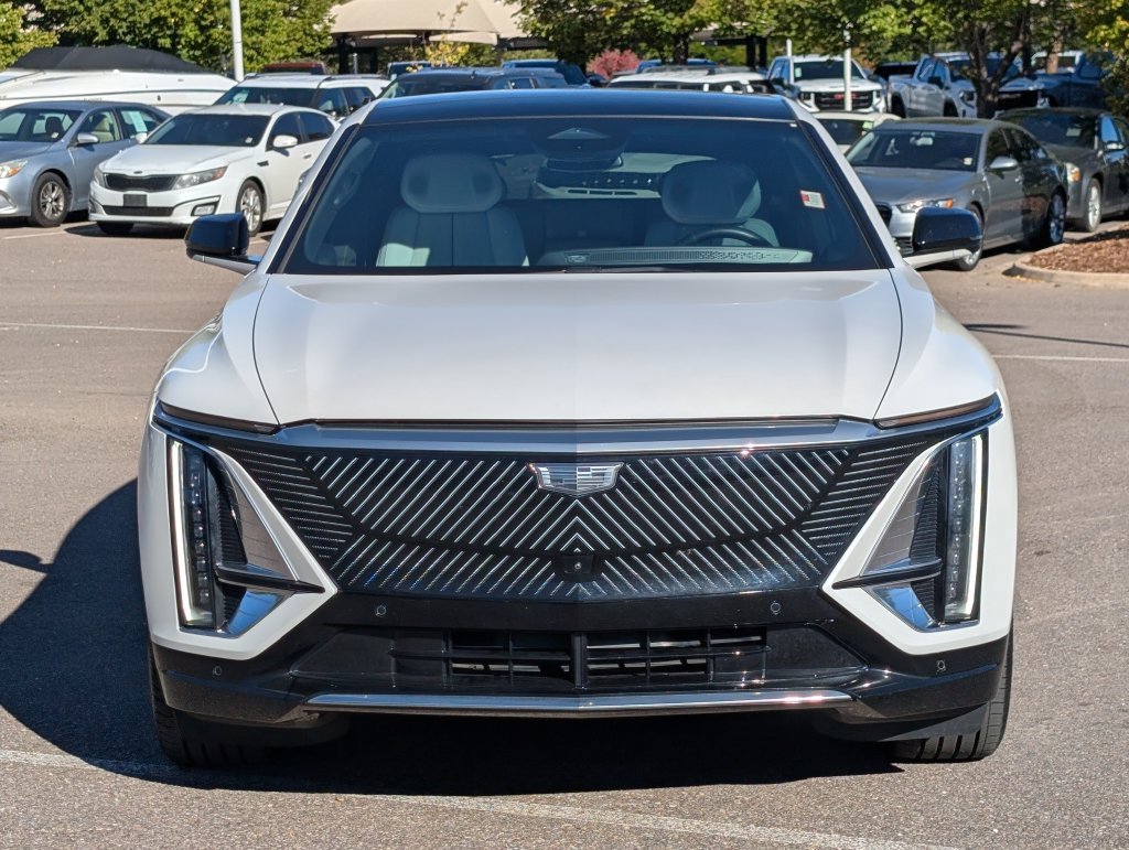 Used 2024 Crystal White Tricoat Cadillac Luxury 2 image 7