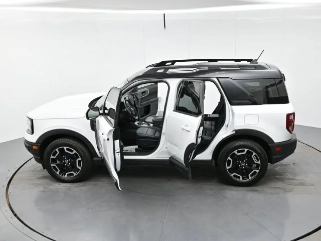 Used 2022 Oxford White Ford Outer Banks image 39