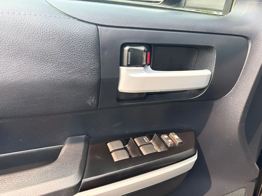 Used 2019 Black Toyota SR5 image 16
