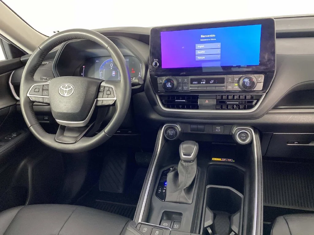 Used 2024 Pearl Toyota XLE image 13