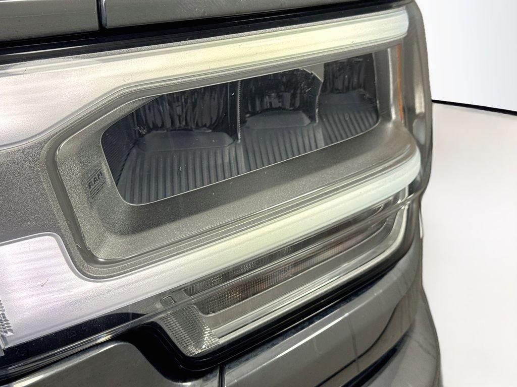 Used 2022 Bright White Clearcoat Ram Laramie image 40