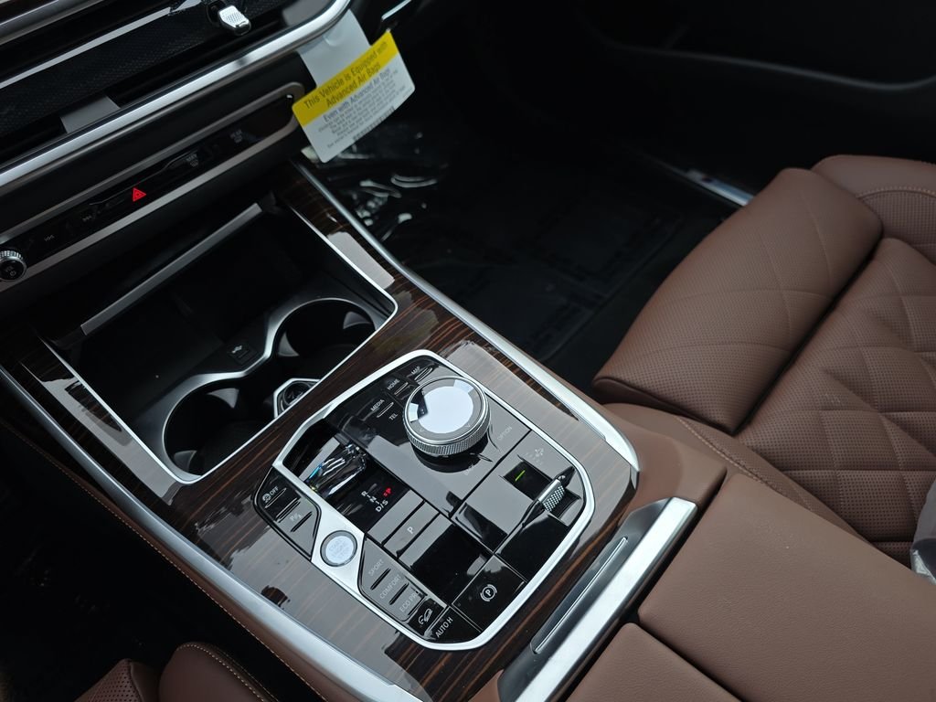 New 2027 Manhattan Green Metallic BMW xDrive40i image 19