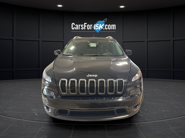 Used 2018 Diamond Black Crystal Pearlcoat Jeep Latitude Plus image 2