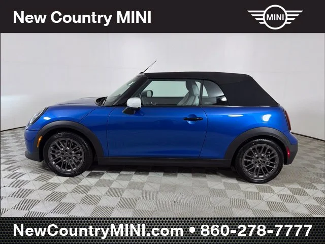 Certified Used 2026 Blue MINI Signature image 4