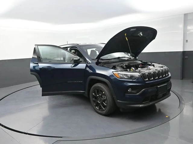 New 2026 Fathom Blue Pearl-Coat Exterior Paint Jeep Latitude image 30