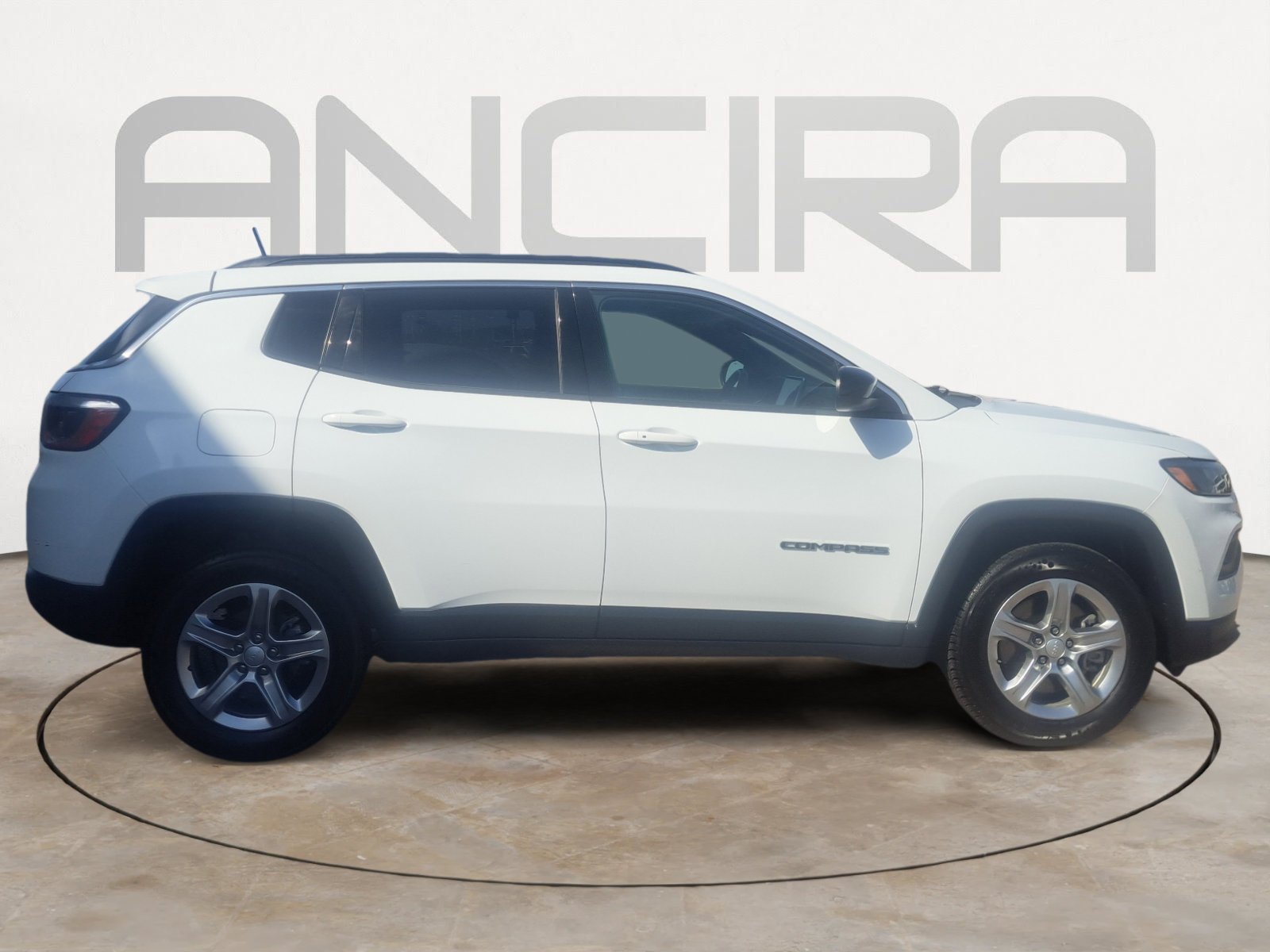 Used 2024 Bright White Clearcoat Jeep Latitude image 11