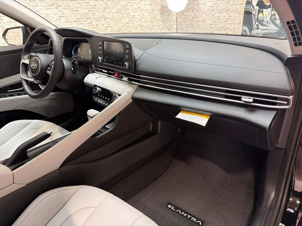 New 2026 Abyss Black Hyundai SEL Sport Plus image 13