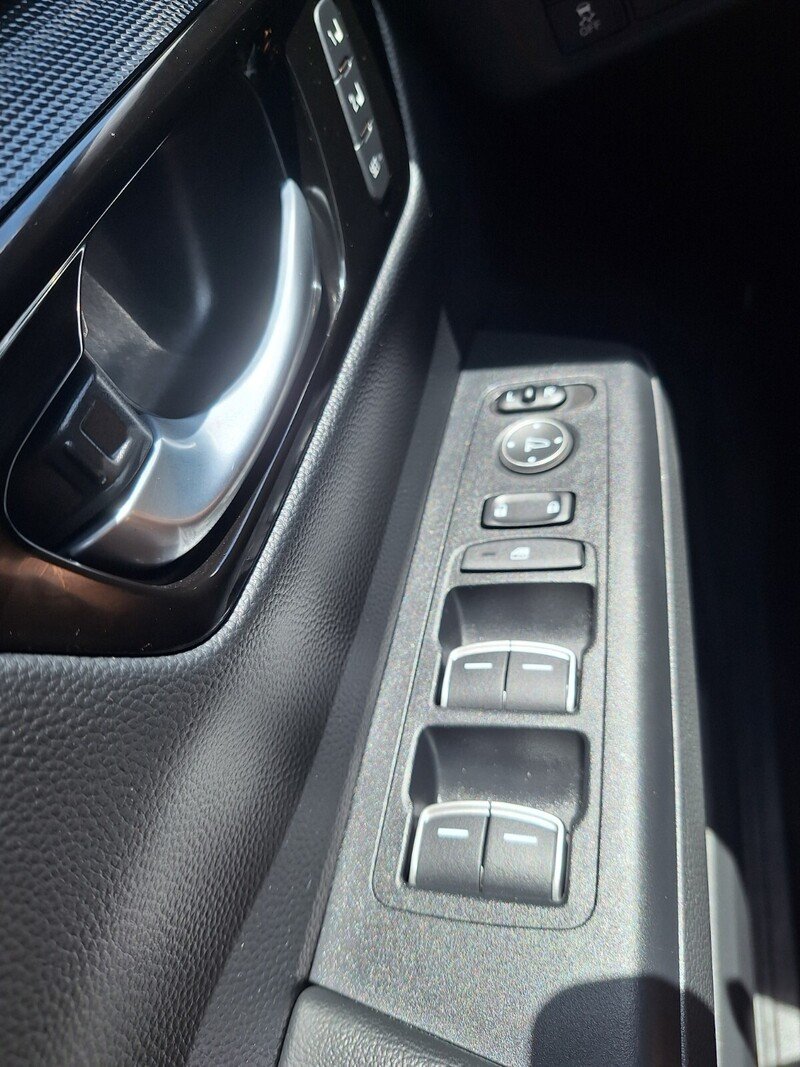 Used 2023  Honda Sport Touring image 19