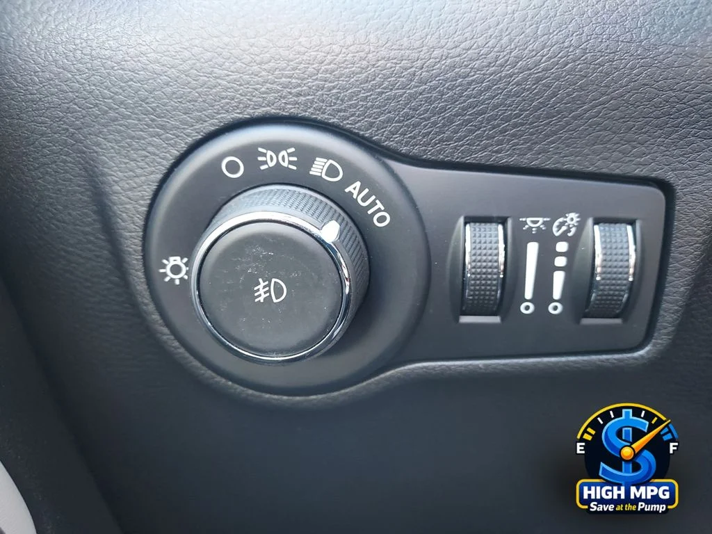2025 Jeep Compass Limited - Photo 17