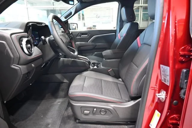 2026 Chevrolet Colorado Z71 - Photo 11