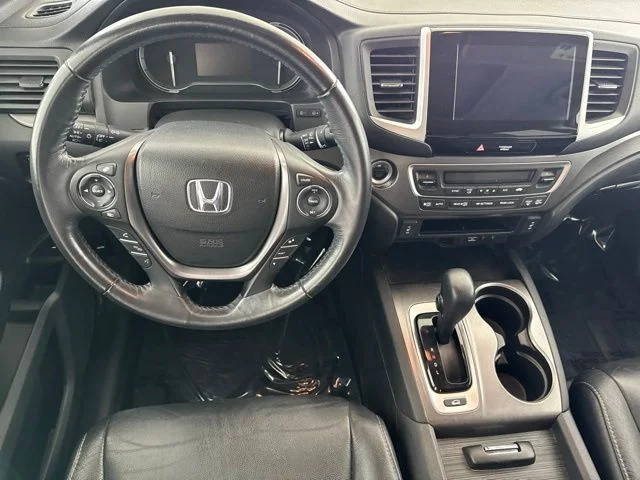 Used 2018 White Honda EX-L image 28