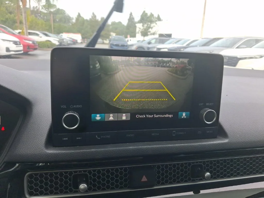 Used 2025  Honda Sport image 24