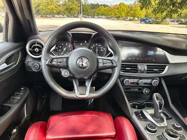 Used 2023 Gray Alfa Romeo Veloce image 14