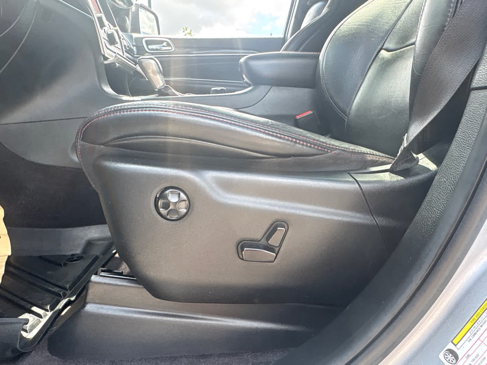Used 2018 Billet Silver Metallic Clearcoat Jeep Trailhawk image 20