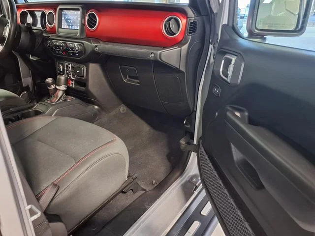 Used 2020 Billet Silver Metallic Jeep Rubicon image 25