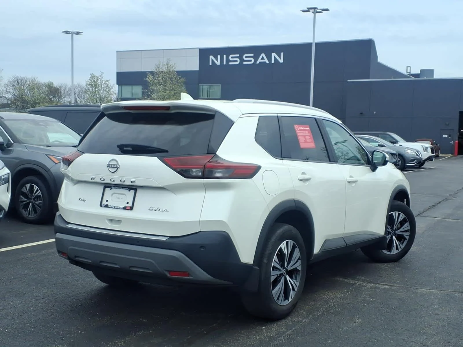 Certified Used 2023 Pearl White Tricoat Nissan SV image 5