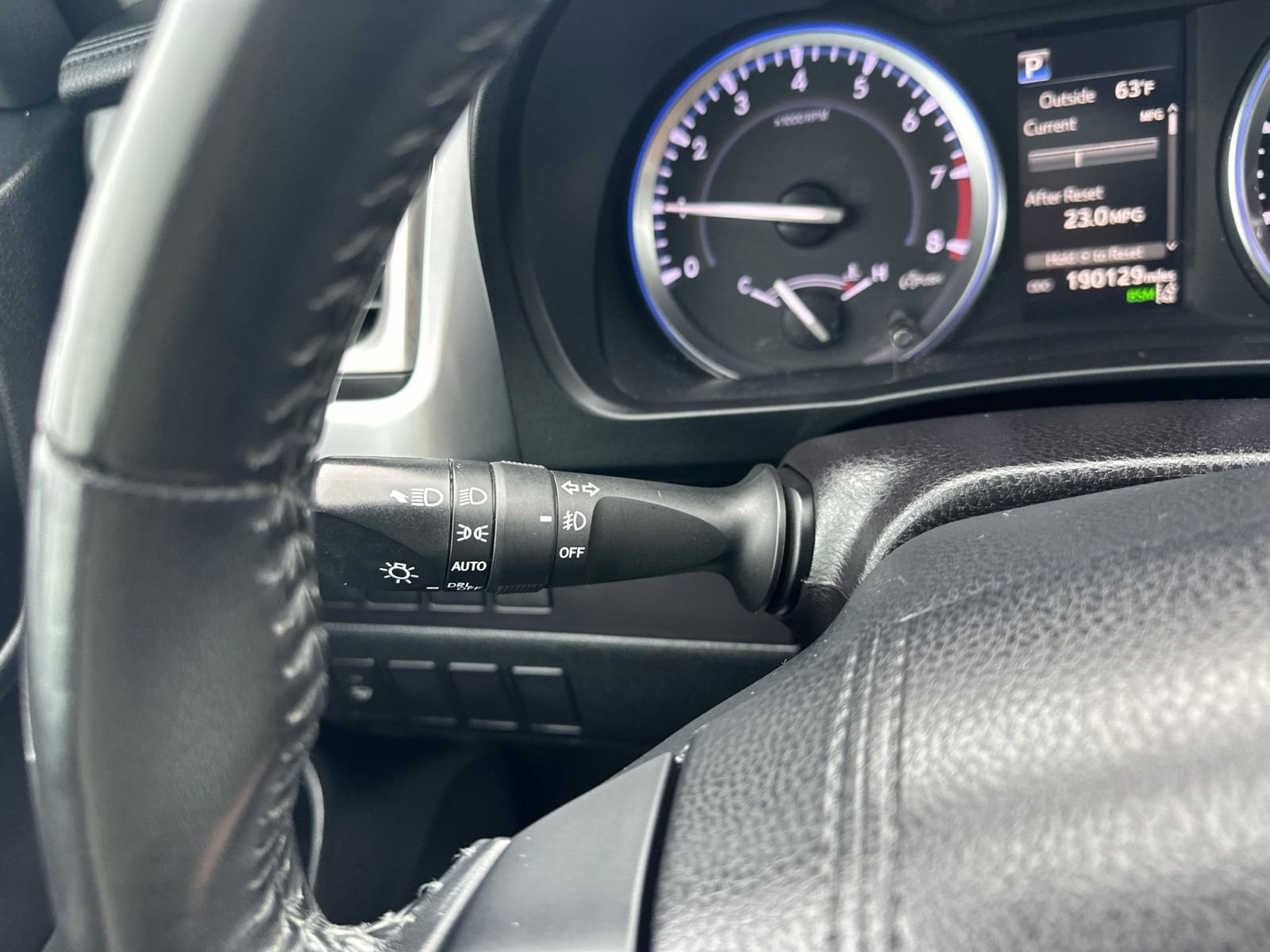 Used 2017  Toyota XLE image 55