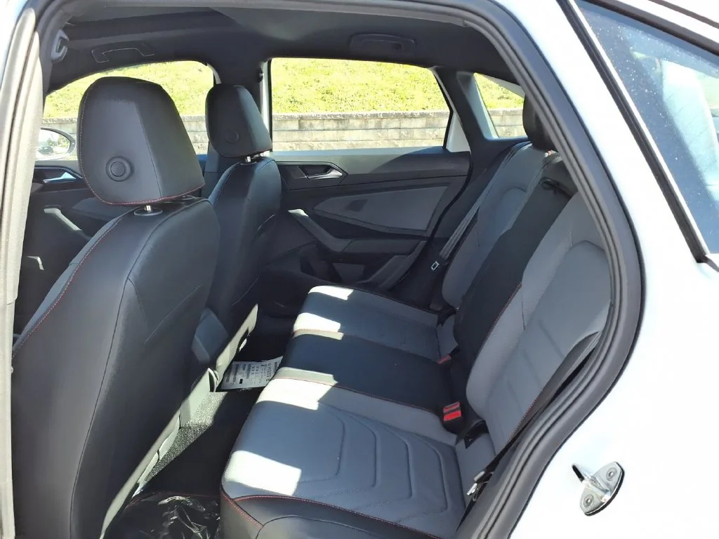 New 2027 Pure White Volkswagen 2.0T Autobahn image 22